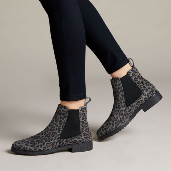 Clarks Womens Griffin Plaza Chelsea Boots Leopard | UK-8427619